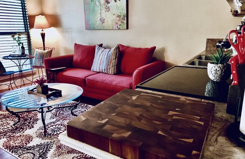 Slidell House | Newly renovated cottage right off interstate 20 mins to New Orleans/Gulf Coast