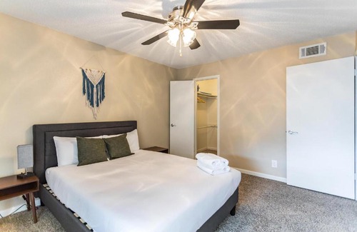 Midland Apartment | Newly Renovated Flat in the Heart of Midland!