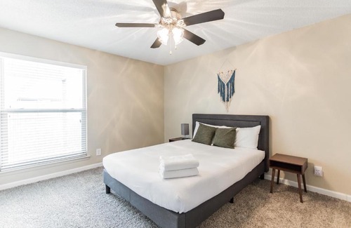 Midland Apartment | Newly Renovated Flat in the Heart of Midland!
