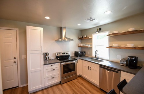 Stillwater House | Newly Renovated Hidden Gem