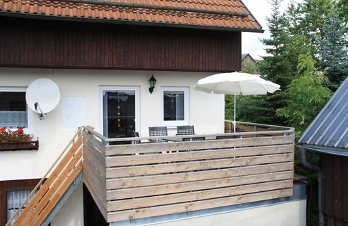 Nurn House | Newly renovated holiday home (6 people) in a quiet, rural setting.