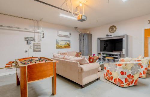 Frisco House | Newly Renovated Home with Spacious Interior & Backyard Pool - Perfect for Families!