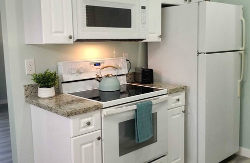 Englewood East House | Newly renovated house, 10 minutes from the beautiful Englewood beach.
