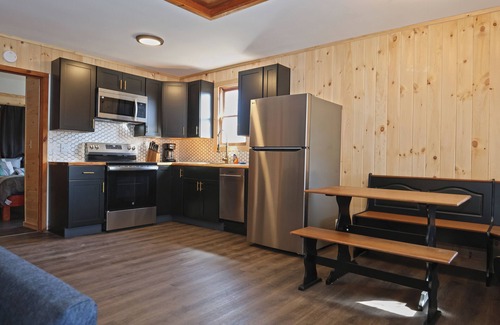 Haines Falls Cottage | Newly renovated Log cabin in the middle of Catskills