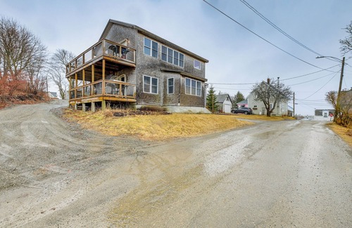 Lubec Apartment | Newly Renovated Maine Retreat: Deck w/Ocean View!