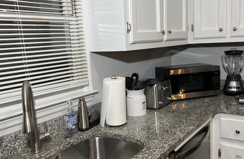 Athens Condo | Newly Renovated Modern Spacious 2 Bedroom Condo - Close to UGA