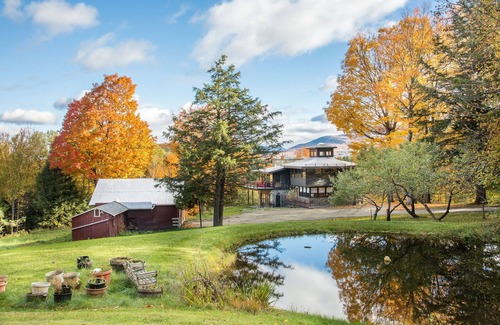 Warren House | NEWLY RENOVATED Private Chic Modern Mountain Home with fiber optic internet!