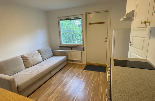 Jordbro Apartment | Newly renovated 2-room apartment in a beautiful villa area