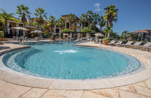 Sarasota Apartment | Newly Renovated Serenata Sarasota Condo