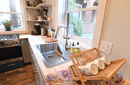 Lexington Apartment | Newly renovated studio Apartment in Downtown Lexington. 5 min walk to W&L or VMI