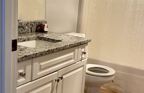 Issaquah Highlands Apartment | Newly renovated studio In Issaquah Long-Term Rental