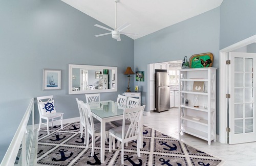 Big Coppitt Key House | Newly Renovated* Water Front Property*Saltwater Pool*Gated*Boat Dock