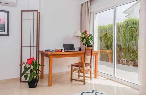 Les Palmeres House | Newly revamped villa walking distance to beaches, mountains and pinewalk