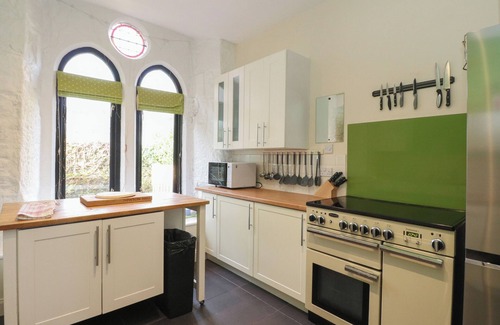 Inveraray Cottage | NEWTON HALL, pet friendly, character holiday cottage in Inveraray