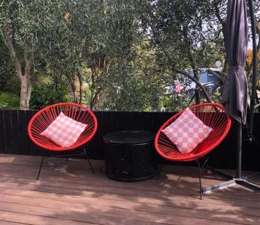 Akaroa Bed & Breakfast | Newton Heights