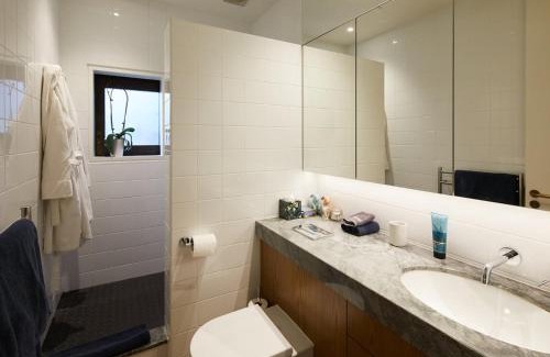 Akaroa Bed & Breakfast | Newton Heights