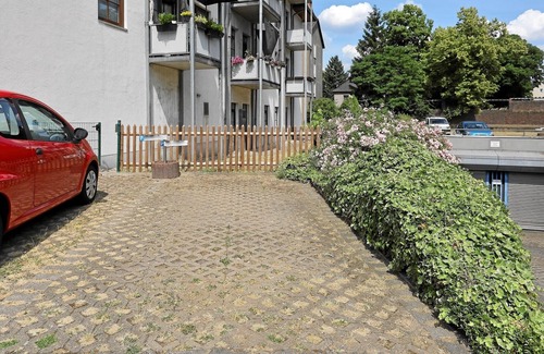 Rheinhausen Apartment | NEXT HOME - FREE Parking & WiFi - Ruhige Lage - bright Apartment