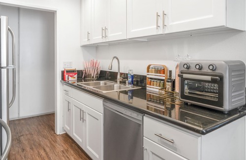 Westlake Village Apartment | Next Level Luxury. Westlake 2BR with Pool Views + Massage Chair + Veuve Cliquot