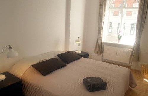 Copenhagen City Centre Apartment | Next to New Harbor/3 BR & 2 Bath Rooms