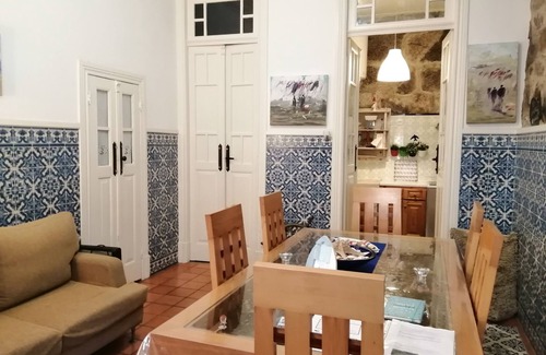 Sao Pedro da Afurada Cottage | Next to the Douro river, near the beach and the historic centers.
