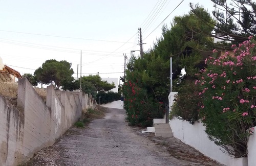 Lavreotiki House | Next to the sea for relaxation, near to the Airport, the Lavrio port and Ahens