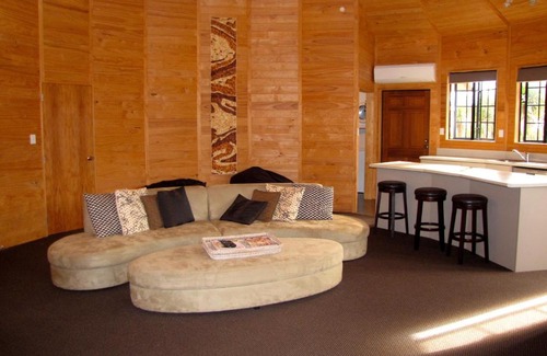 Ohakune House | Ngauruhoe Yurt - Ohakune Holiday Home