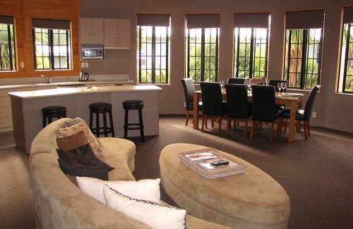 Ohakune Cottage | Ngauruhoe Yurt - Ohakune Holiday Home