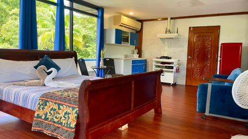 Koror Apartment | Ngermid Oasis-Spacious Studio With Kitchenette & Scenic Views