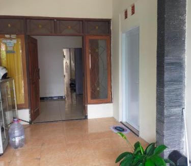 Semarang House | Ngijo Homestay Kost TaniaAlexa