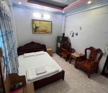 Binh Chanh Hotel | Nhà Nghỉ Happy (Nguyên Thảo 2)