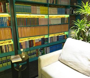 Trang Tien Apartment | Nhà sách Mão's homestay I