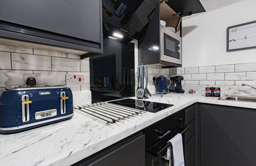 Adamsdown Apartment | NH - F3 · Nottage House Premier Apartments