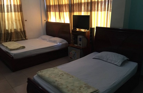 Cam Pha House | Nha Nghi Tham Quyen