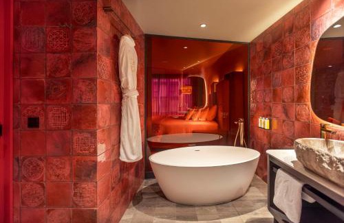 Miraflores Hotel | Nhow Lima
