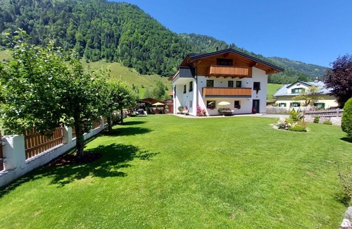 Fusch an der Grossglocknerstrasse Apartment | Nice apartment for 2 people with WIFI and panoramic view