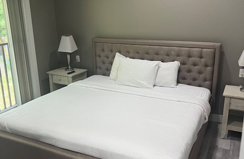Lewiston Hotel | Niagara Crossing Hotel & Spa