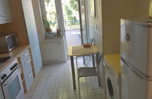 Sudostviertel Apartment | Nice 2,5 room apartment with a small balcony near the main station