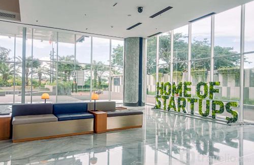Pinang Apartment | Nice and Comfort 1BR at The Smith Alam Sutera Apartment By Travelio