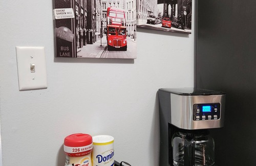 Ypsilanti Apartment | Nice and cozy apartment just 20 min to Detroit Airport and 15 min to Ann Arbor