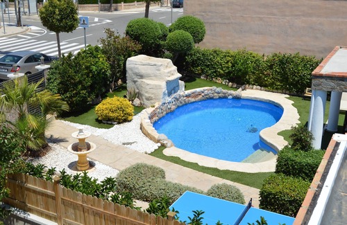 L'Hospitalet de l'Infant Ski Chalet | NICE AND QUIET VILLA, PRIVATE POOL, BBQ, A/C, NEAR THE BEACH