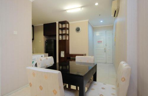 Senayan Apartment | Nice and Homey 2BR Apartment at FX Residence By Travelio