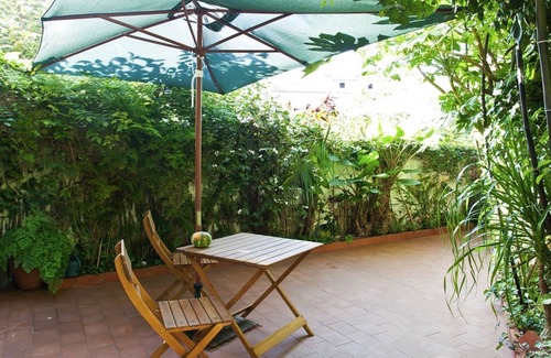 Paranhos Apartment | Nice and quiet apartment with private garden. Porto center!