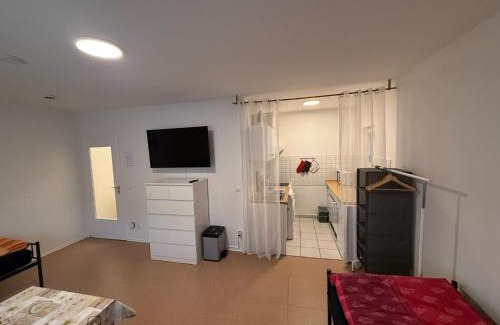 Weststadt Apartment | Nice and quiet studio apartment in a central location