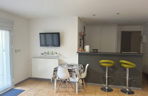 Luzarches Apartment | Nice and quiet Studio near Roissy, Chantilly and Asterix