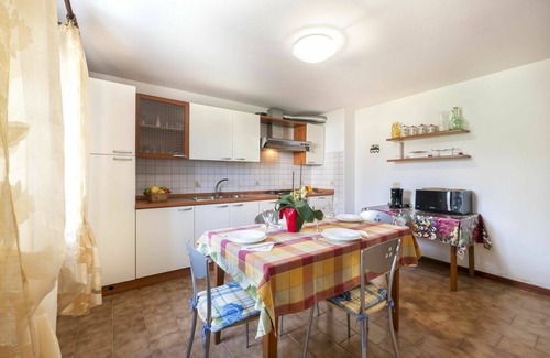 Rive D'Arcano House | Nice apartment in villa for 6 people with TV, patio and parking