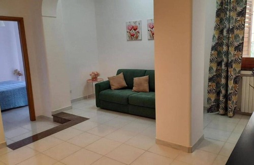 Piazza-Tralia-Pendolo Apartment | Nice apartment located 250 meters from the center, a few steps from services and