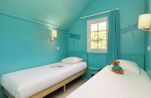 Neuville-sur-Ailette House | Nice apartment in villa for 6 people with WIFI, hot tub, pool, TV, terrace and parking