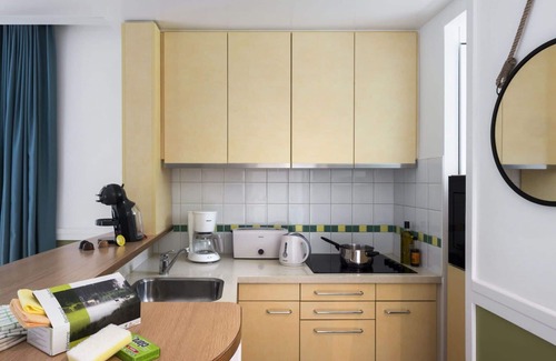 Neuville-sur-Ailette House | Nice apartment in villa for 8 guests with hot tub, WIFI, pool, TV, terrace and parking