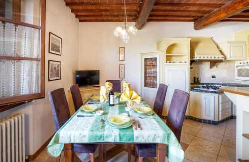 Castel San Gimignano Apartment | Nice apartment in Castel San Gimignano