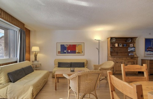Champery Apartment | Nice apartement with 2 bedrooms, balcony, external parking space and wifi at 500 meters from the cab